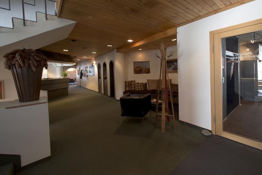 Arena Lodge Flims Bagian luar foto