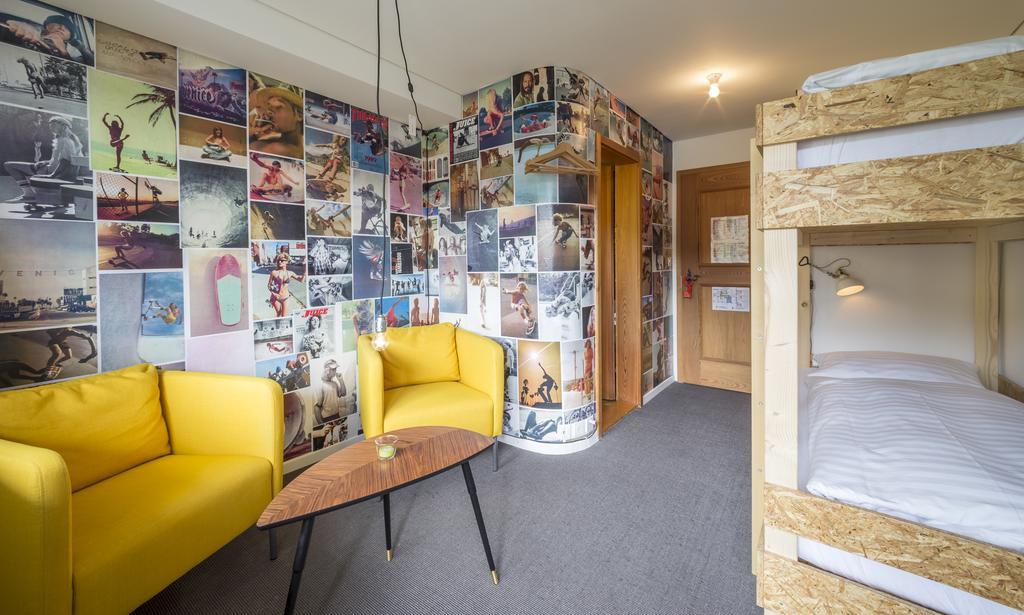 Arena Lodge Flims Ruang foto