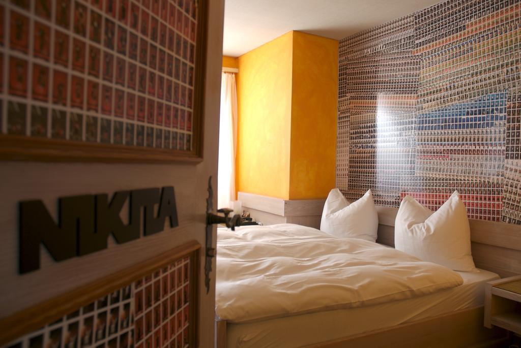 Arena Lodge Flims Ruang foto